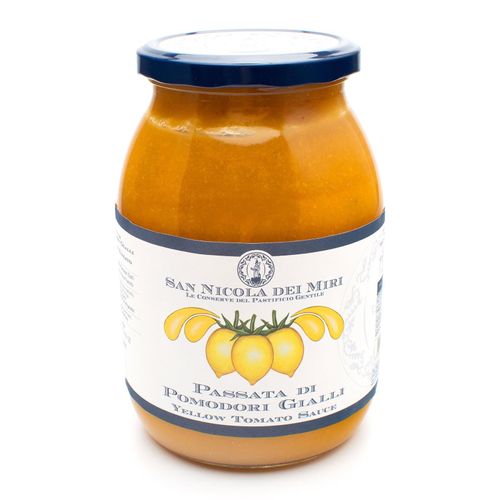 Gentile Preserves - Yellow Tomato Sauce Passata 980g – serving suggestion 2