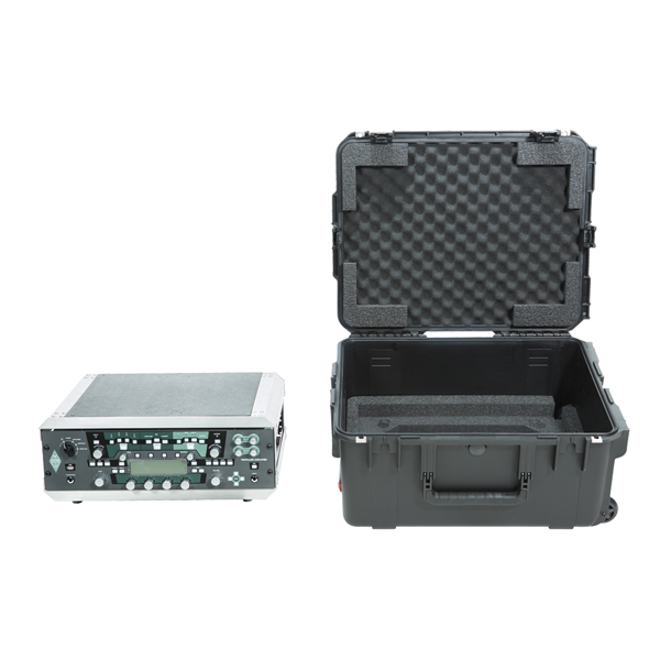 SKB 3i-2217-103U Case with Fly Rack - 3U SKB 3i-2217-103U Case with Fly Rack - 3U