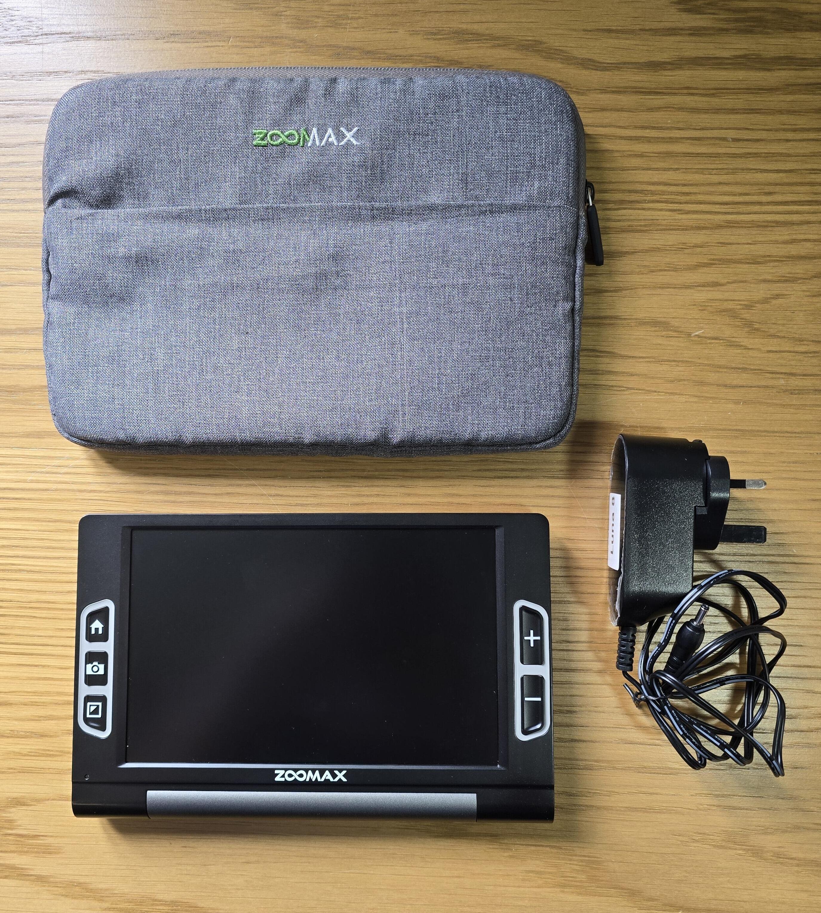 Secondhand Luna 8 its case and charger