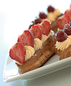 Flexipan Air Mould Tray 600x400 18 Eclairs 12.5x2.5cm - 12712-01 - 1