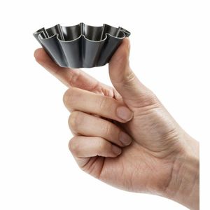 Matfer Bourgeat Non-Stick Mini Brioche Tin 75mm (Pack of 12) - E238 - 3