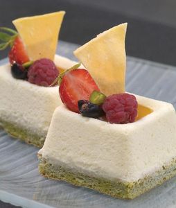 Flexipan Mould Tray 60x40 35 Savarin Cakes 5.6x5.6cm - 336134 - 1