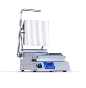 Prince Castle NCG9 Flat/Ribbed MultiFlex Contact Grill - 1