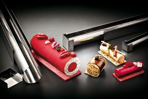 Matfer Stainless Steel Yule Log Finger Frame 56.5cm Diameter 4.5cm - 11016-02 - 1
