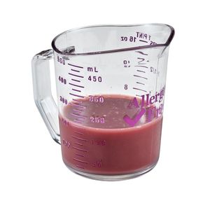 Cambro 568ml Allergen-Safe Measuring Jug - 1