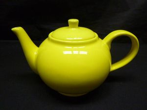 Genware Porcelain Yellow Teapot 45cl/ 15.75oz (Pack of 6) - 393945Y - 3