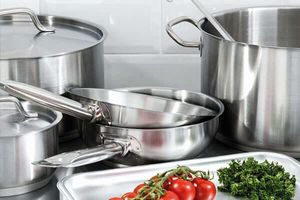 Kitchenware & Knives