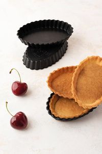 Exoglass 12 Exoglass Oblong Fluted Tartlet Tins 13x9cm - 10944-01 - 3