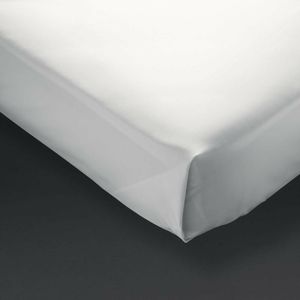Mitre Essentials Pyramid Flat Sheet White 305cm - GX668 - 1