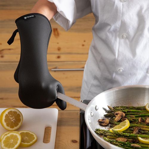 San Jamar 17 Conventional UltiGrip Oven Mitt - 5