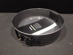 Carbon Steel Non-Stick Spring Form Cake Tin - SCT-CS28 - 3