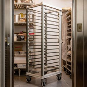 Cambro Baking Tray Trolley 18 Rails - 3