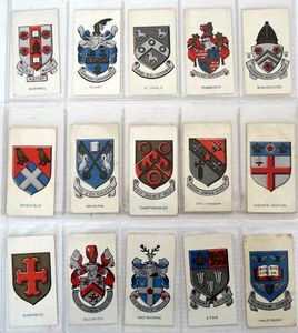 School Badges Full set of 25 cards (1928) School Badges Full set of 25 cards (1928)