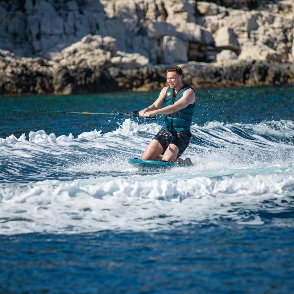 Jobe Chipper Multi Purpose Kneeboard Action 2
