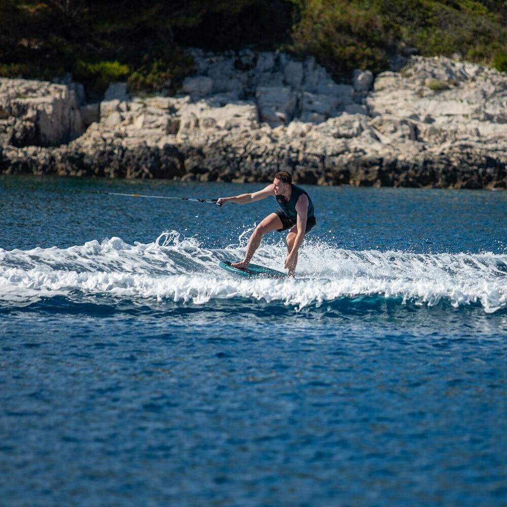 Jobe Chipper Multi Purpose Kneeboard Action 3