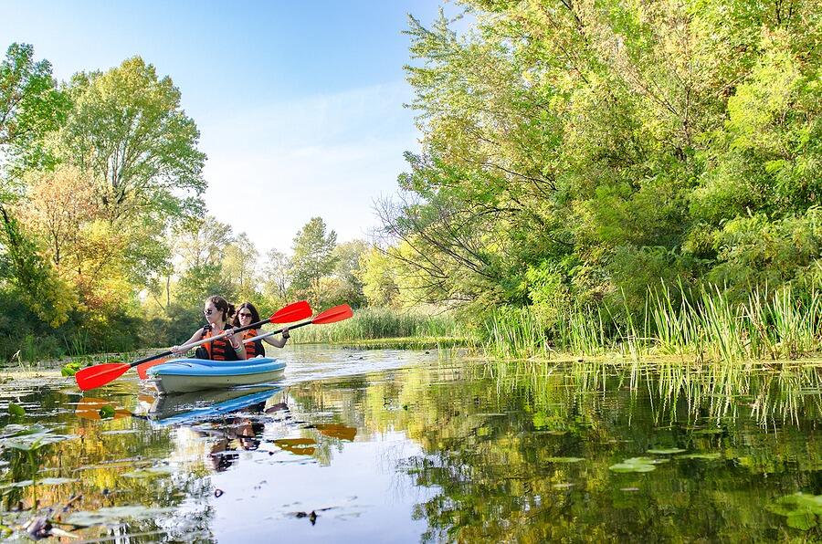 Why Autumn Is A Great Season For Water Sports Enthusiasts