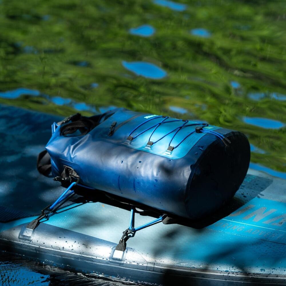 Jobe Waterproof Cooler Bag Action 3