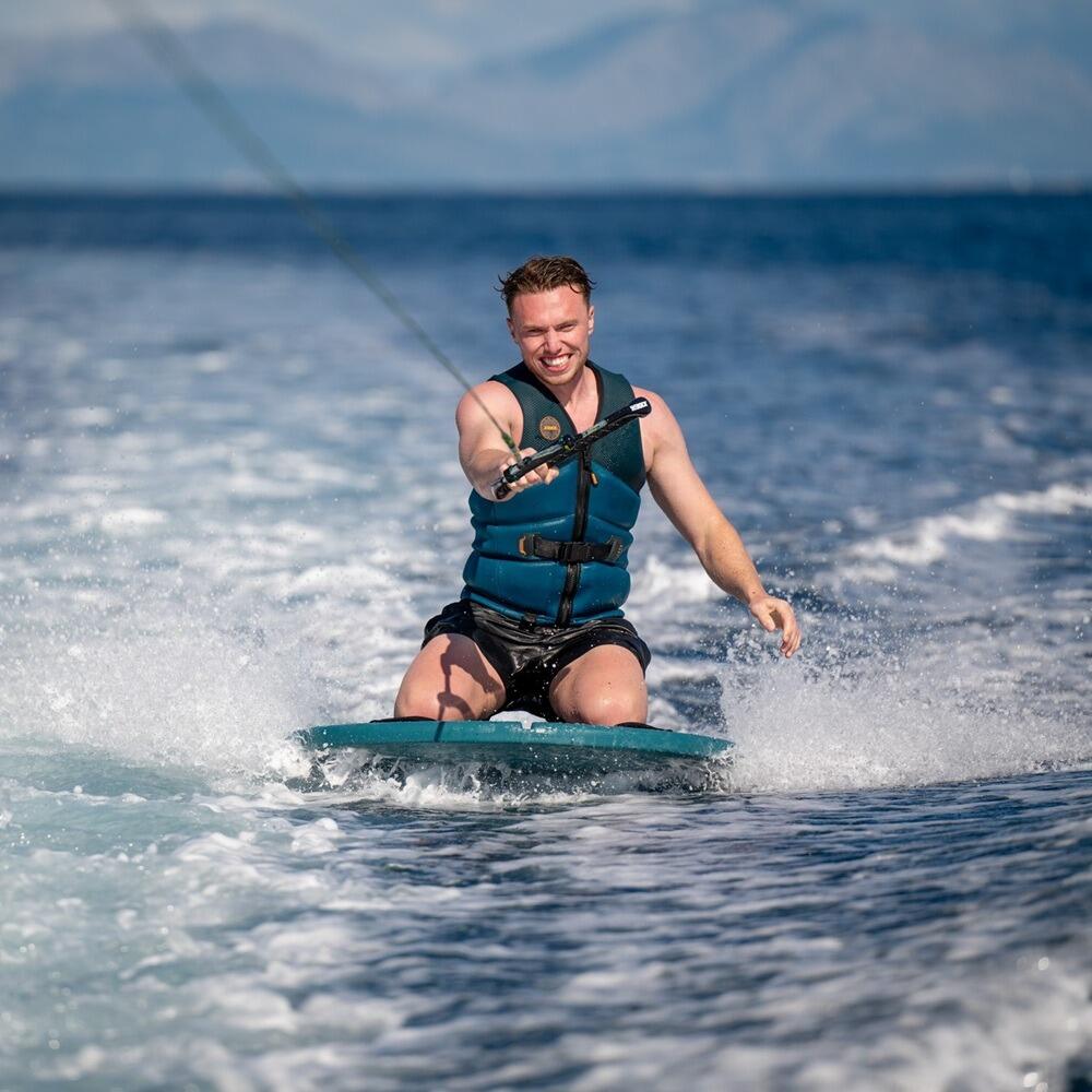 Jobe Chipper Multi Purpose Kneeboard Action 1