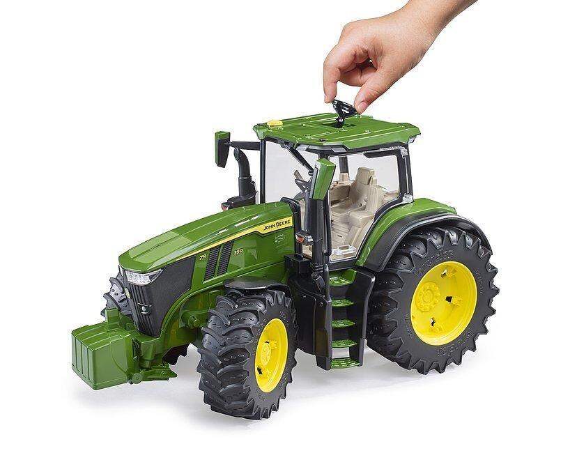 Hand steering Bruder John Deere 7R 350 toy tractor with detachable rod