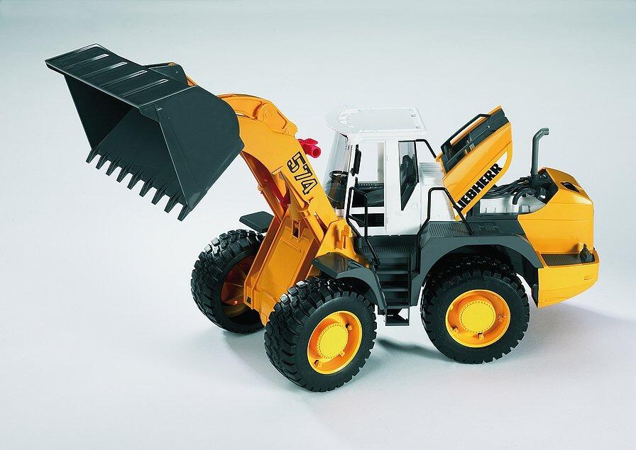 Bruder Liebherr L574 loader lifting bucket with articulated steering