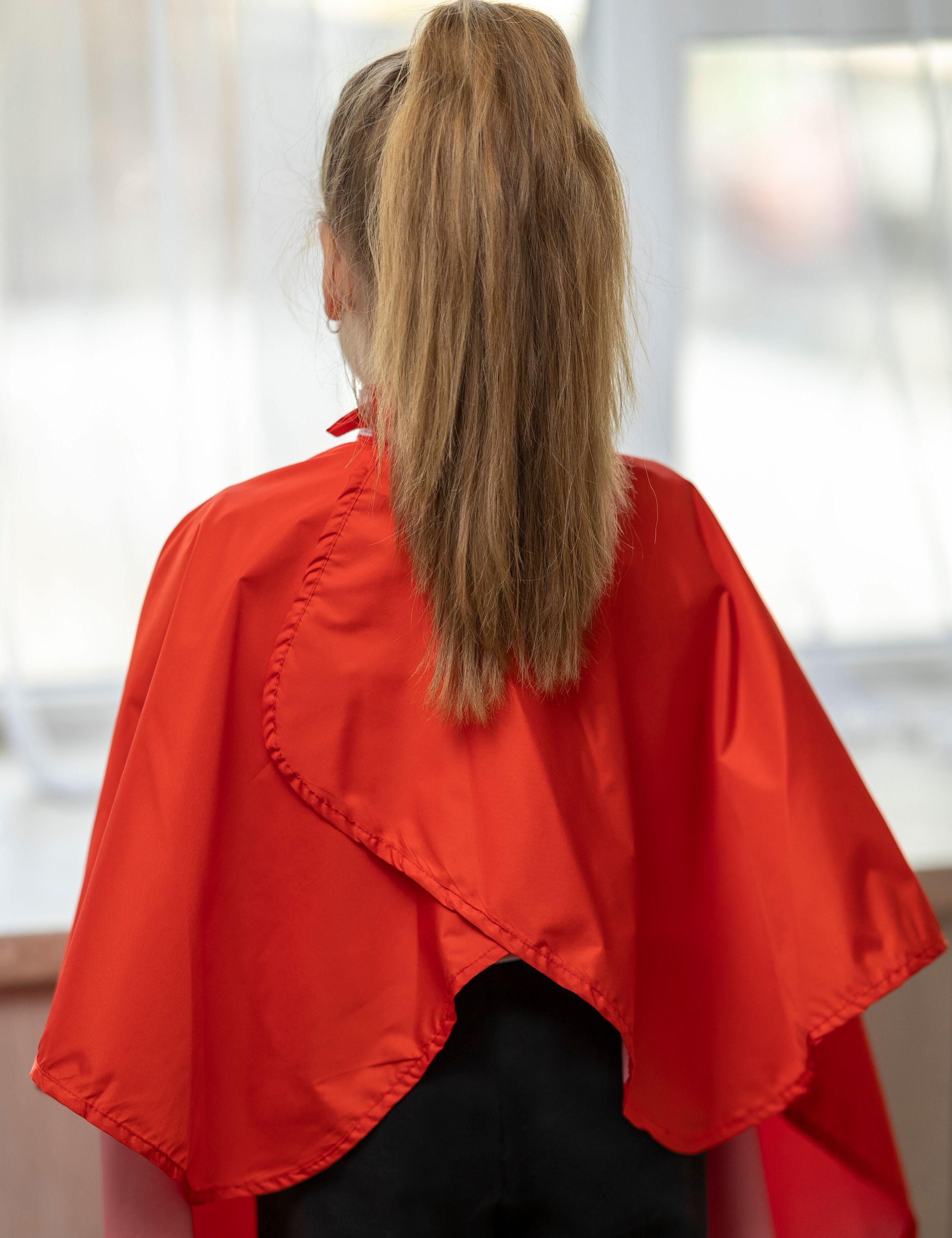 Red youth hairdressing shield for professional hair salons