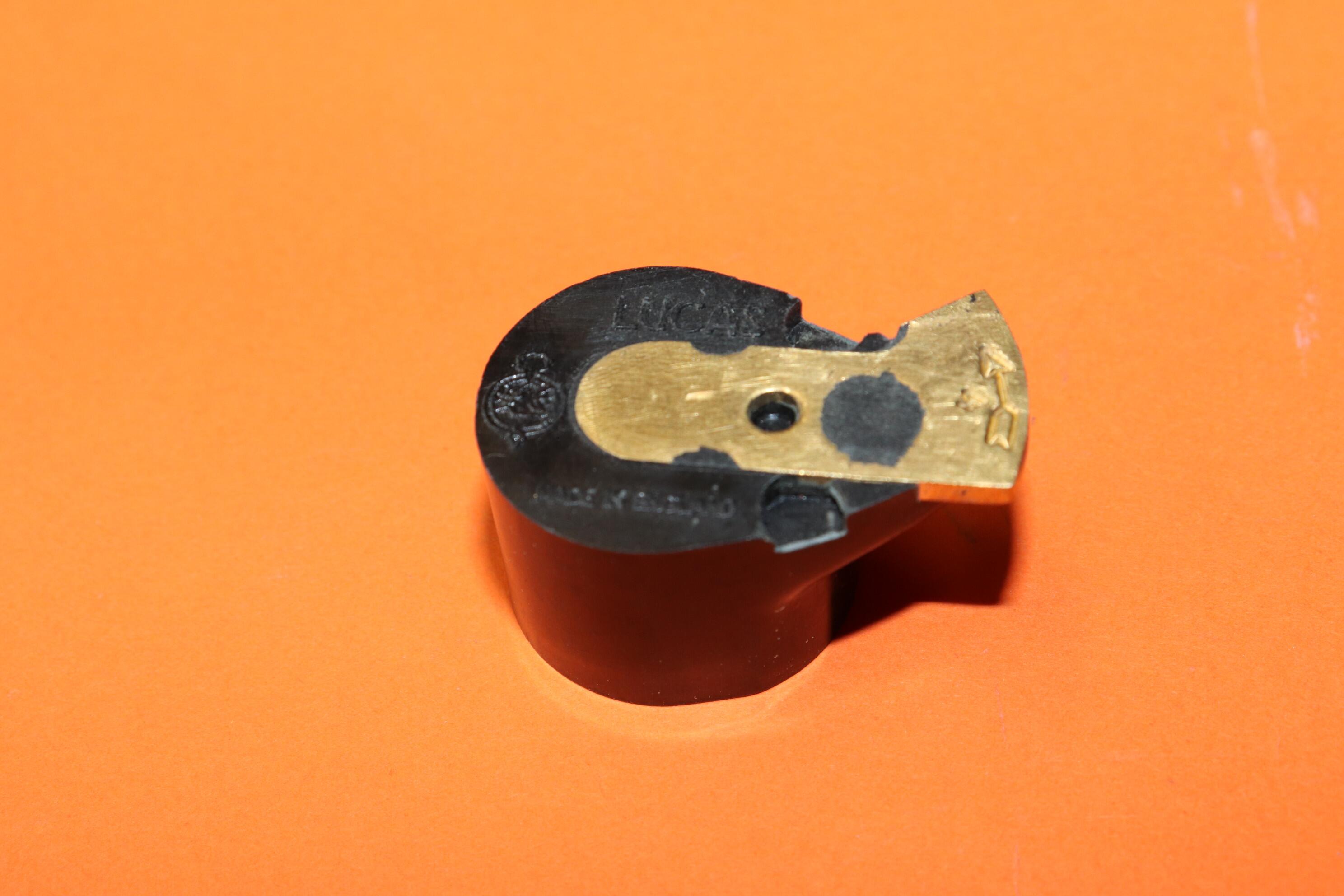 GENUINE LUCAS DISTRIBUTOR ROTOR ARM DKX2A 25D4 DM2 ENFIELD VELOCETTE 400051