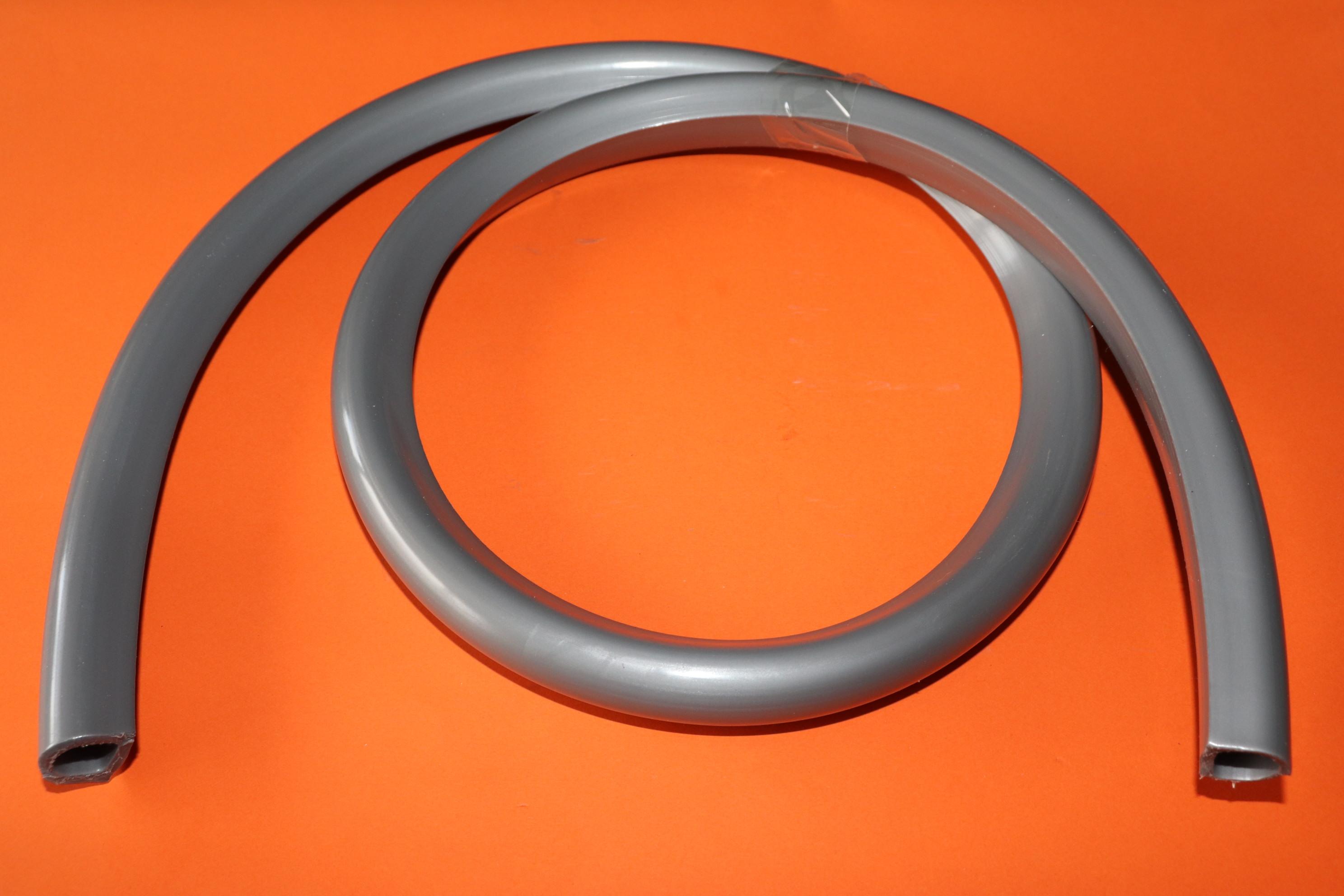 TRIUMPH D SHAPE ENGINE BREATHER HOSE T100R T120 T140 TR7 197078 831614 UK