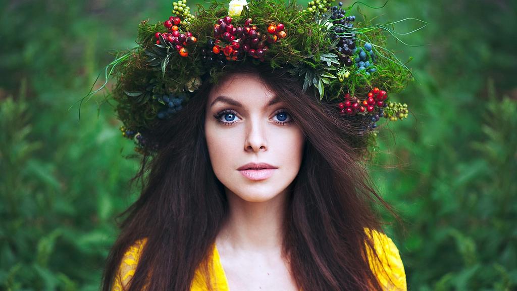 What are the main benefits of a KeraCoffee Hair Treatment
