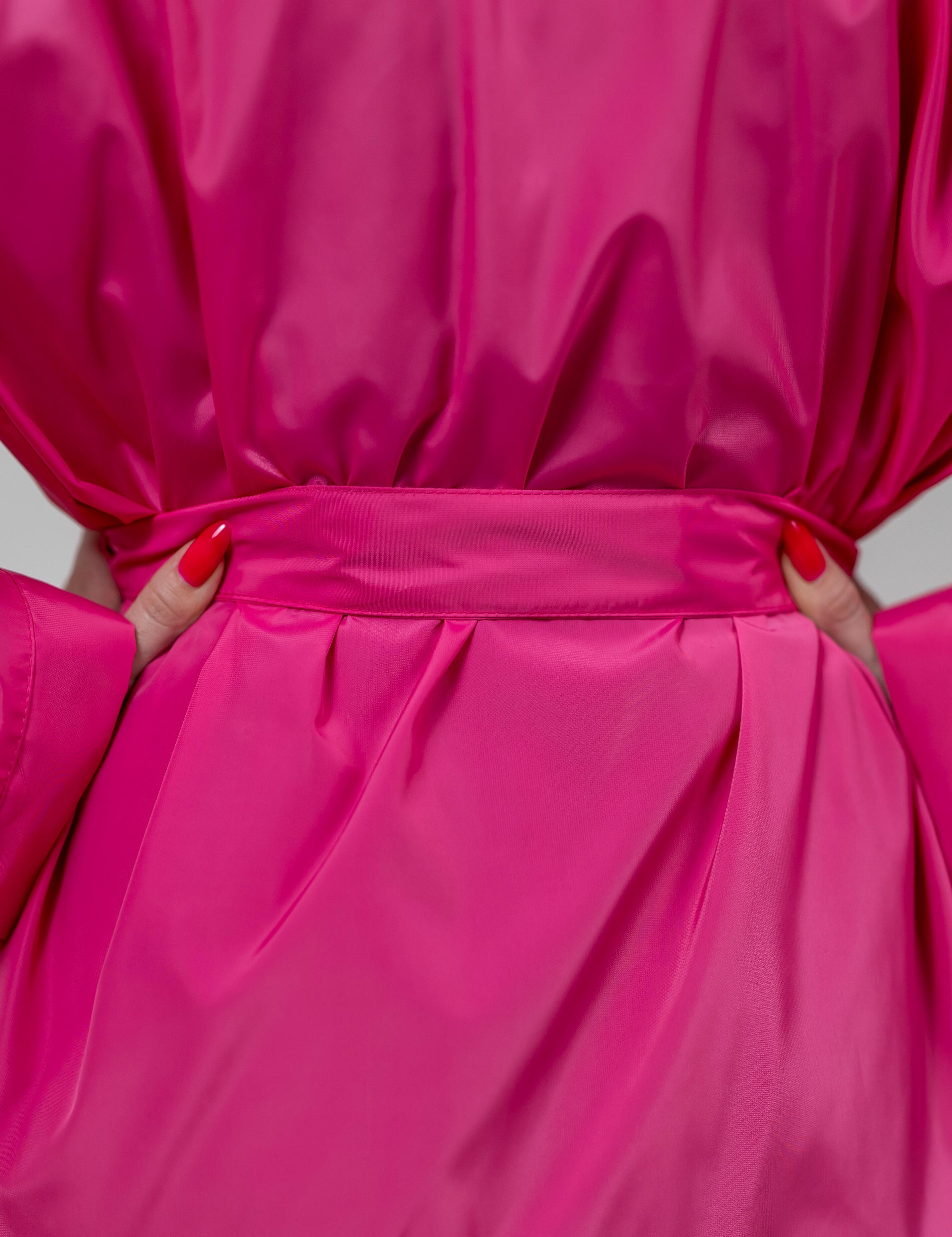 Customizable hot pink hairdressing kimono cape for beauty salons