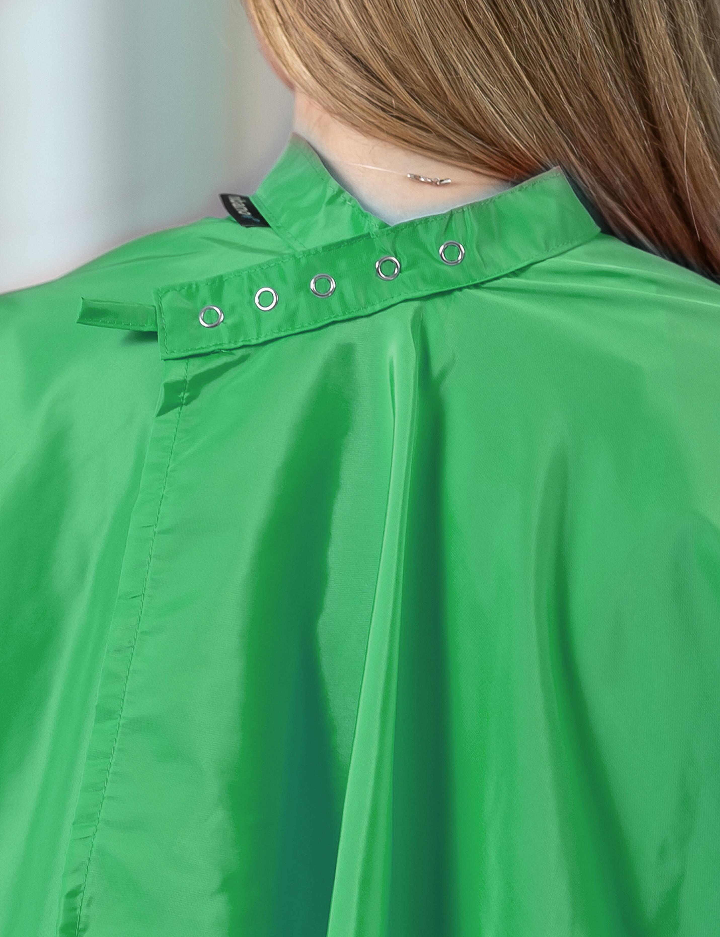 Kelly Green Hairdressing gown with poppers closing