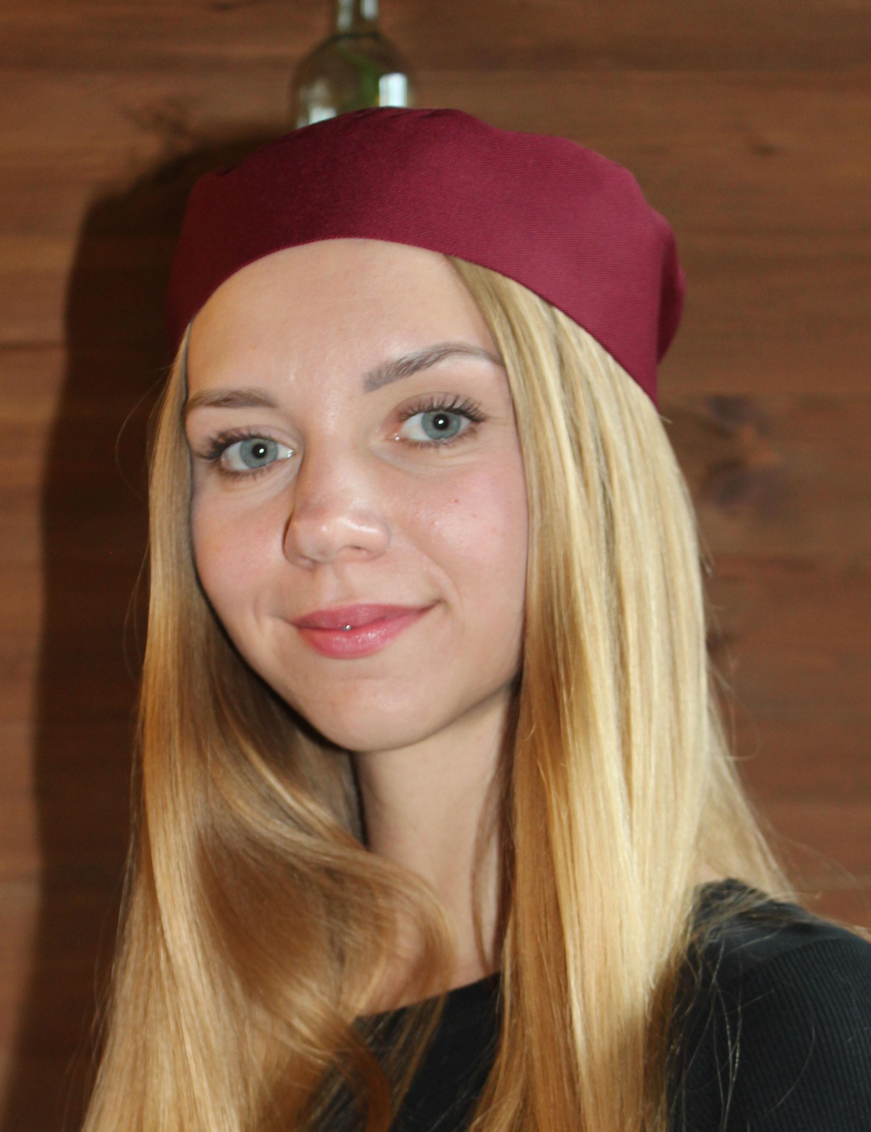 Classic burgundy chef skull cap for culinary professionals