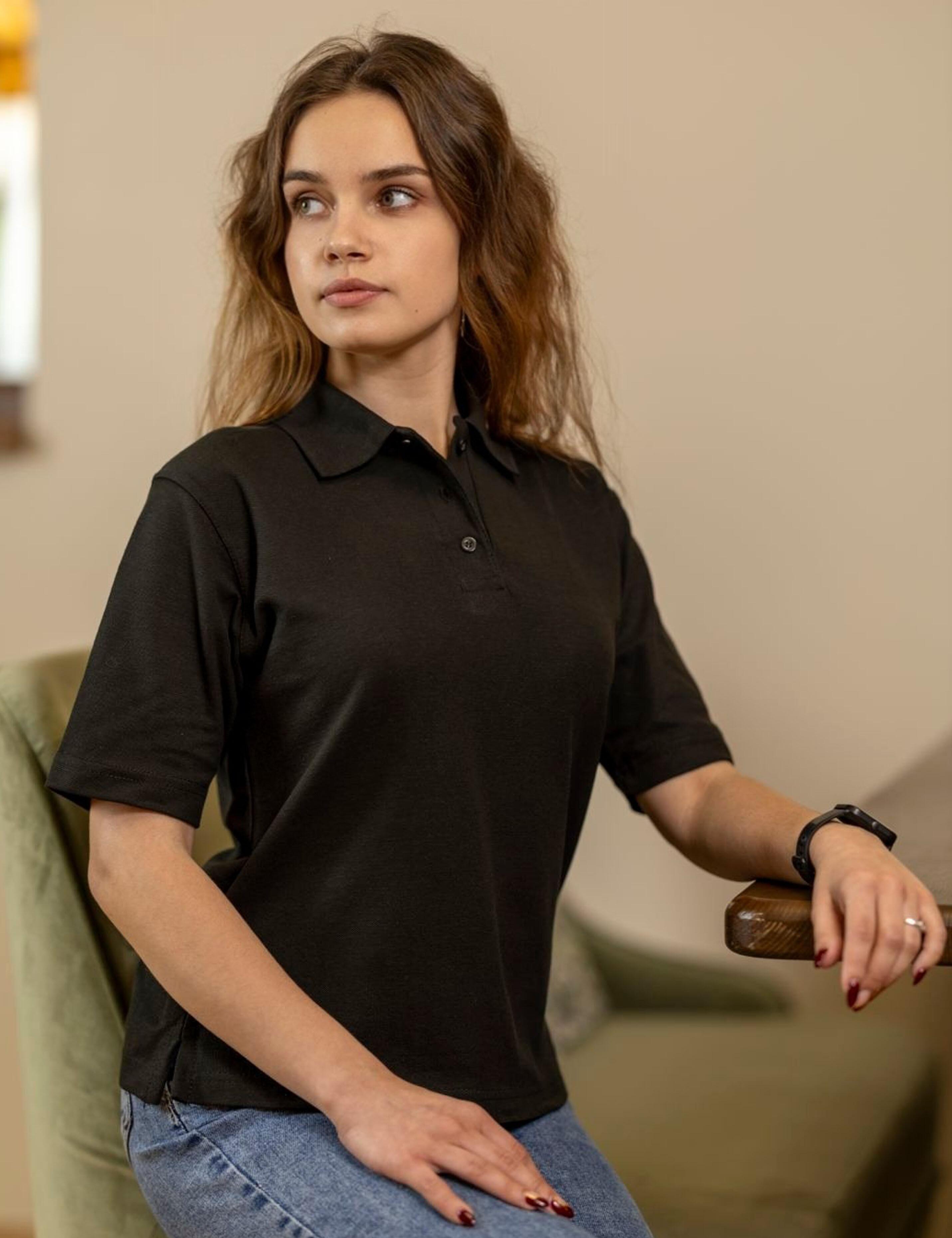 Black Ladies Polo Shirt with prunt for waiter