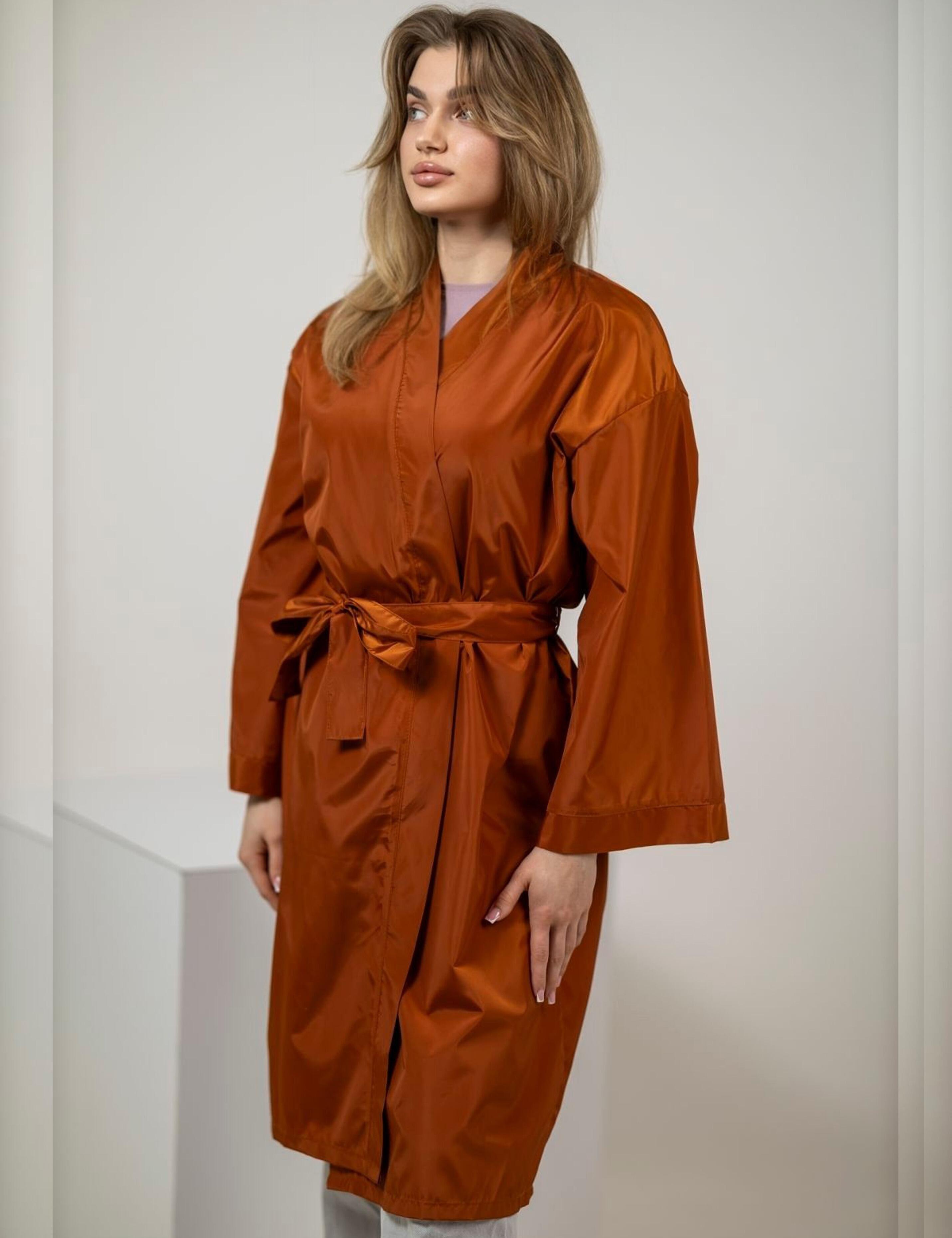 Elegant Ginger Biscuit Hairdressing Kimono Robe for Professionals