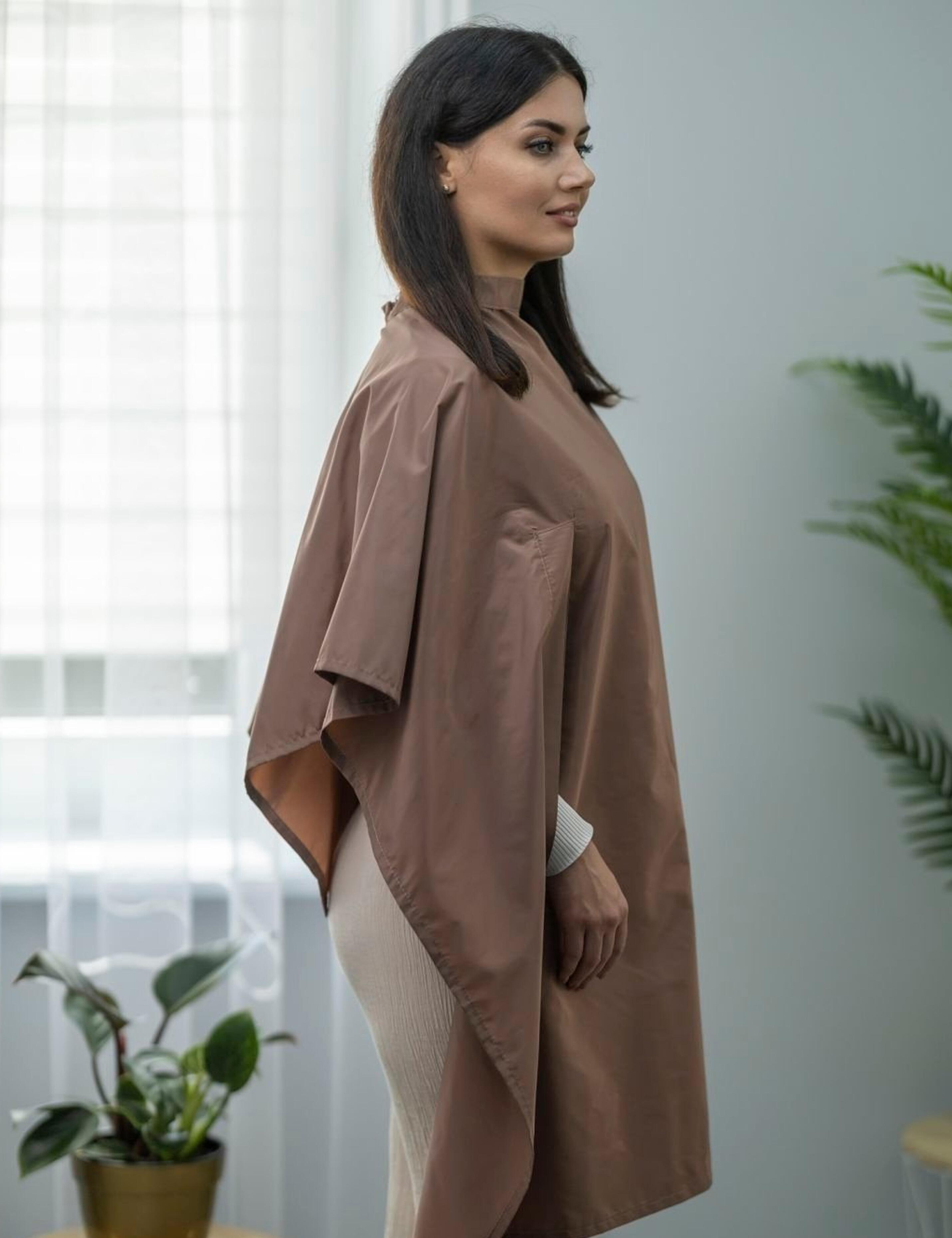 Professional Hairdressing gown with hand slits for hairdressers coffee