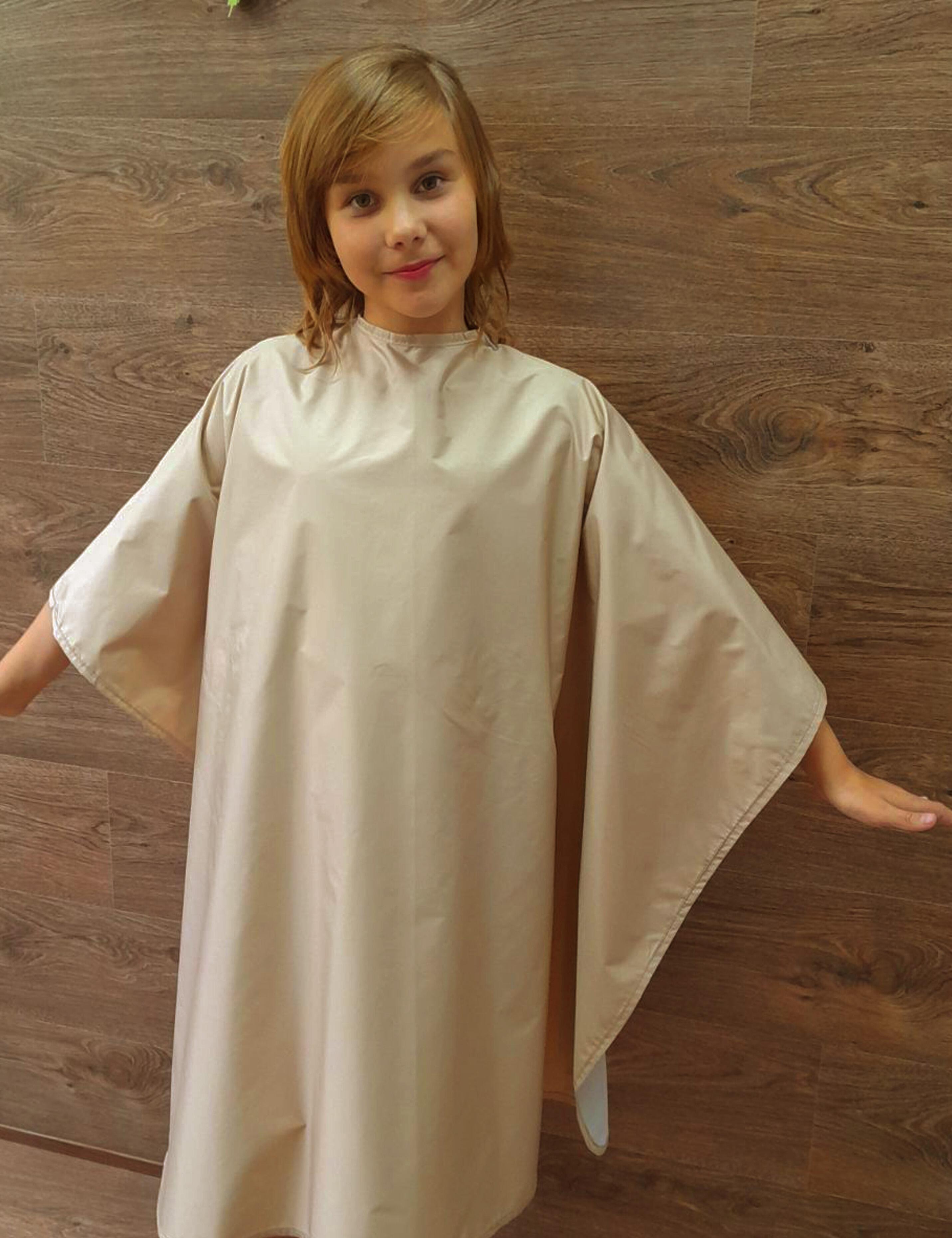 Cappuccino kids haircut cape with adjustable closure