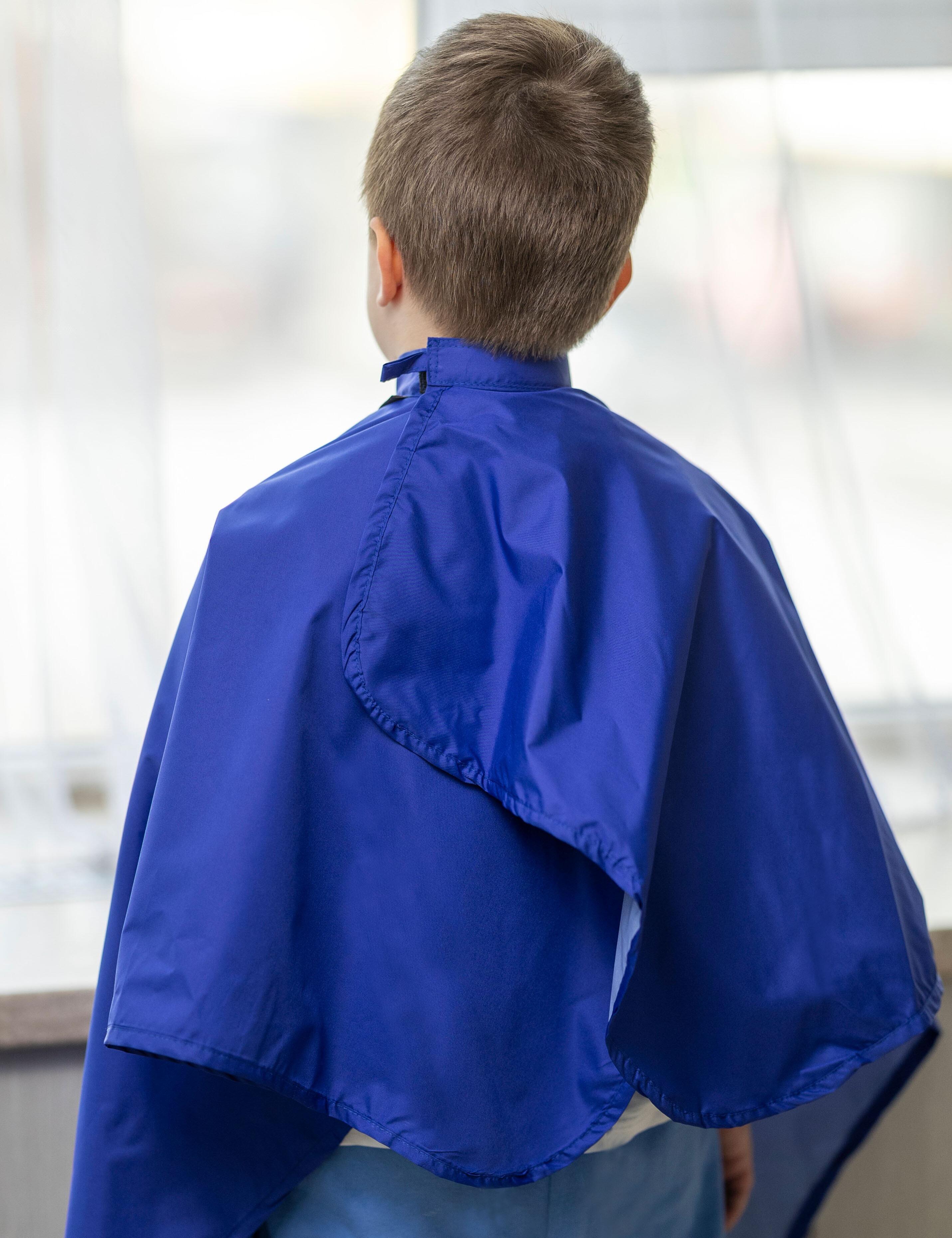 Children’s salon cape in Royal Blue for haircuts