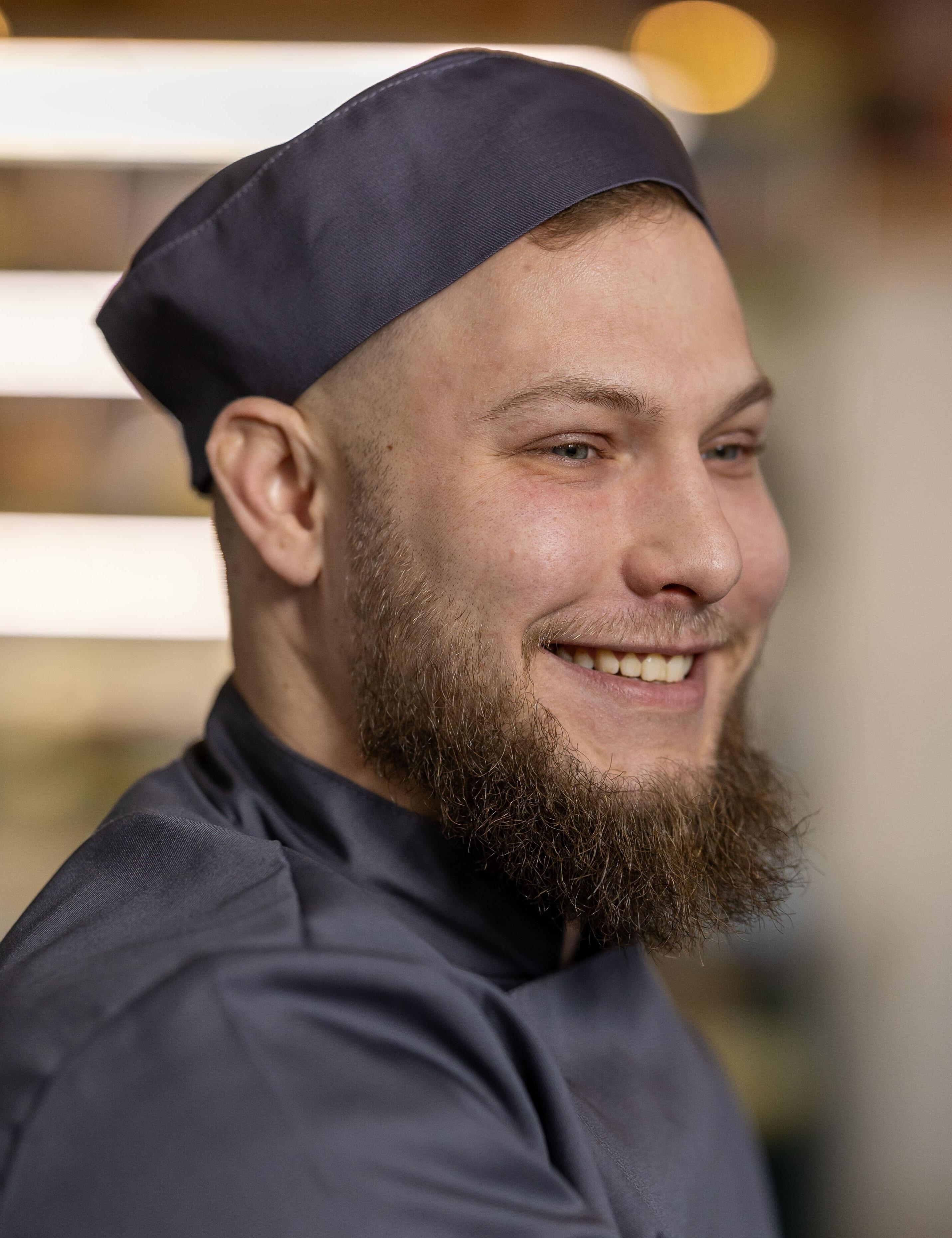 Breathable Dark Grey professional skull cap for commercial kitchens