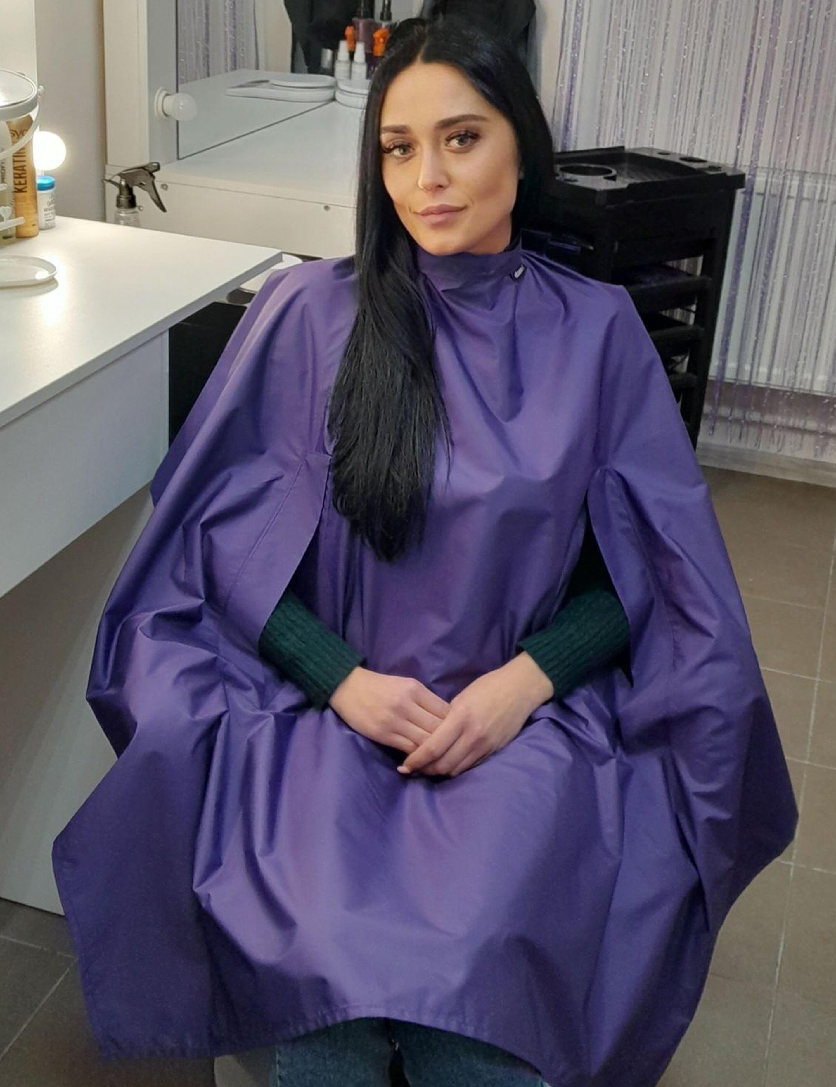 Waterproof salon gown with hand slits purple for beauty salon