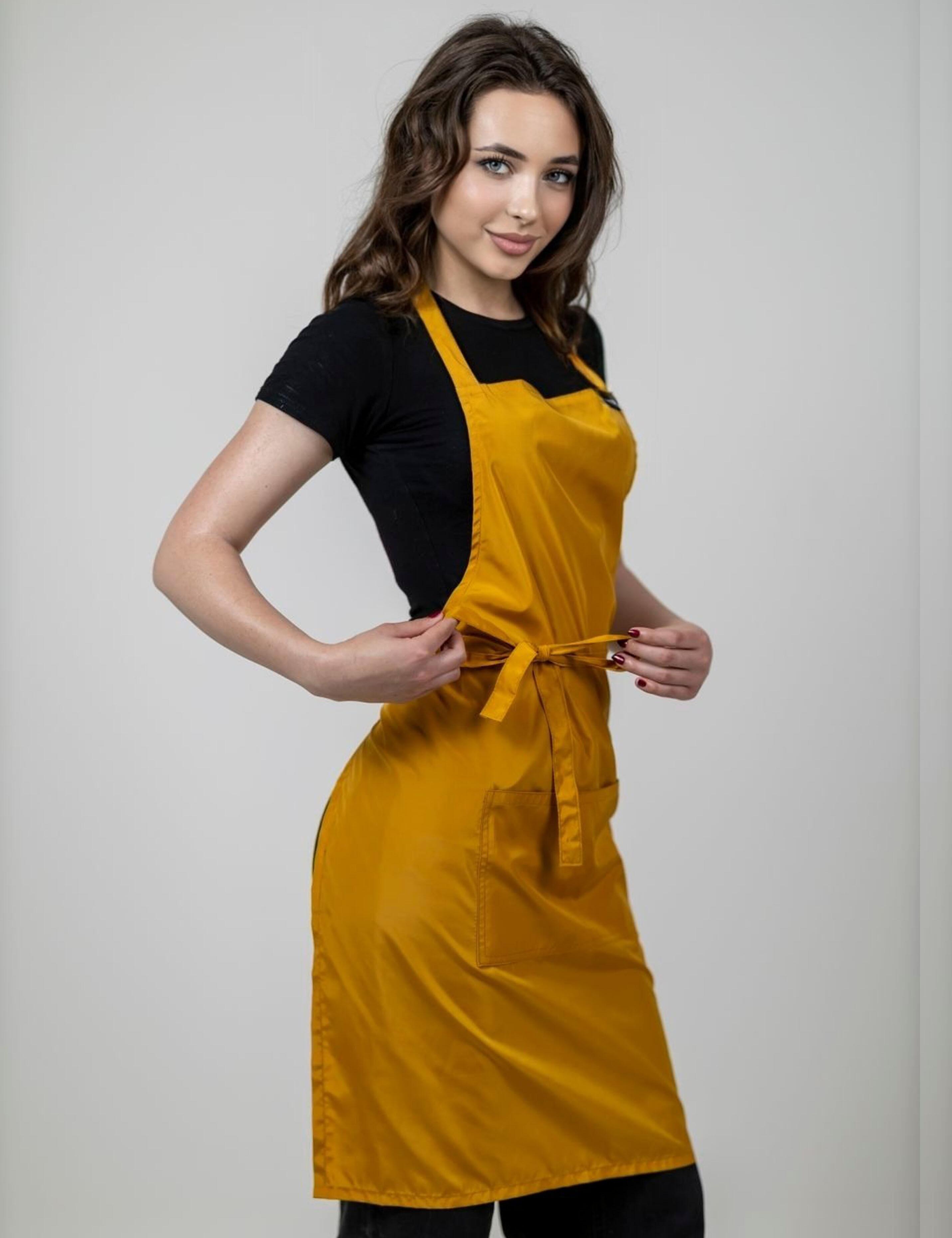 Hairdresser’s waterproof apron mustard