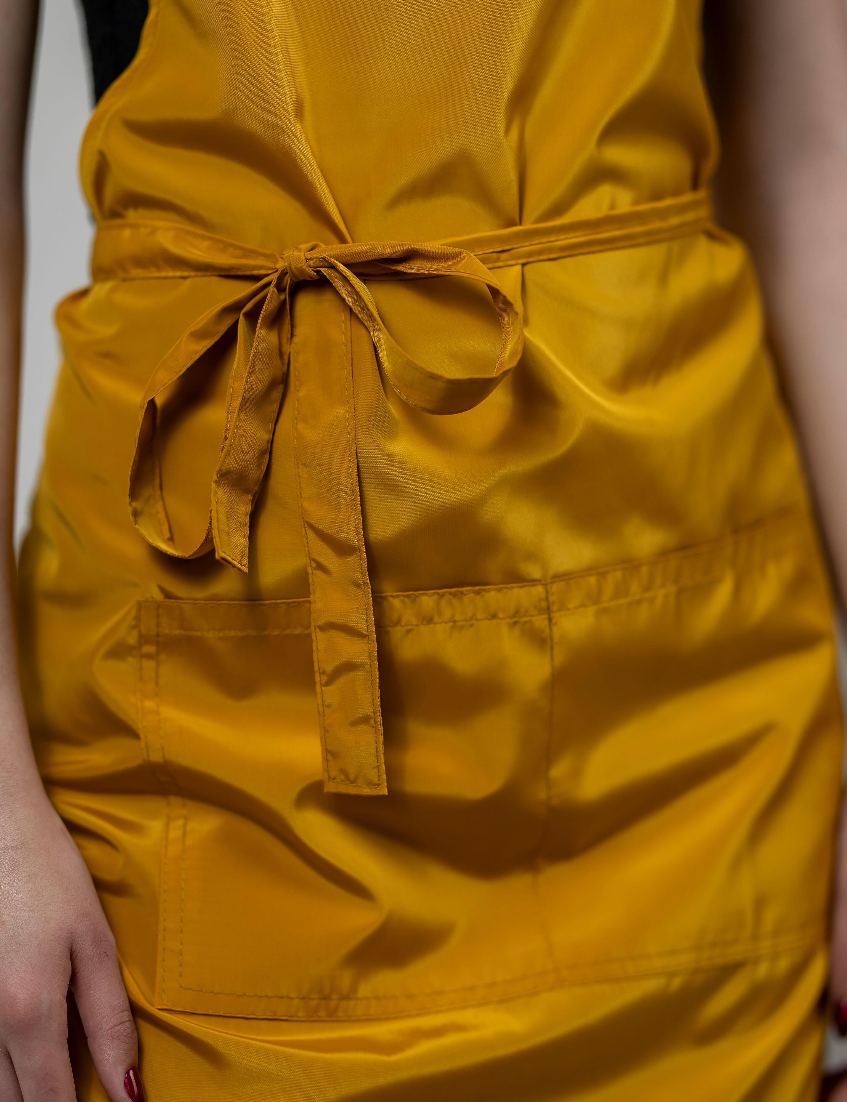 Professional mustard salon apron waterproof