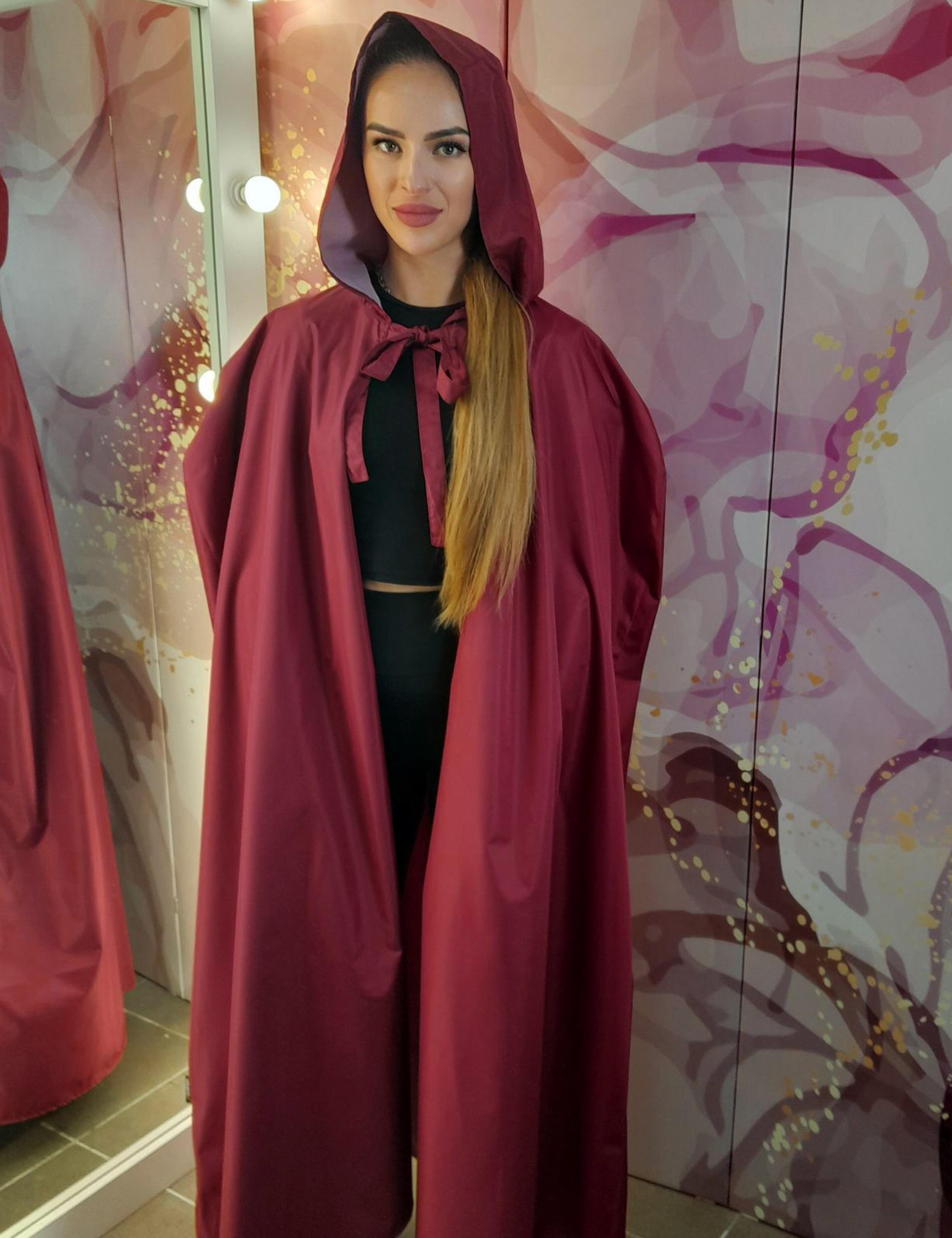 Printed Hooded Hairdressing Show Gown Burgundy