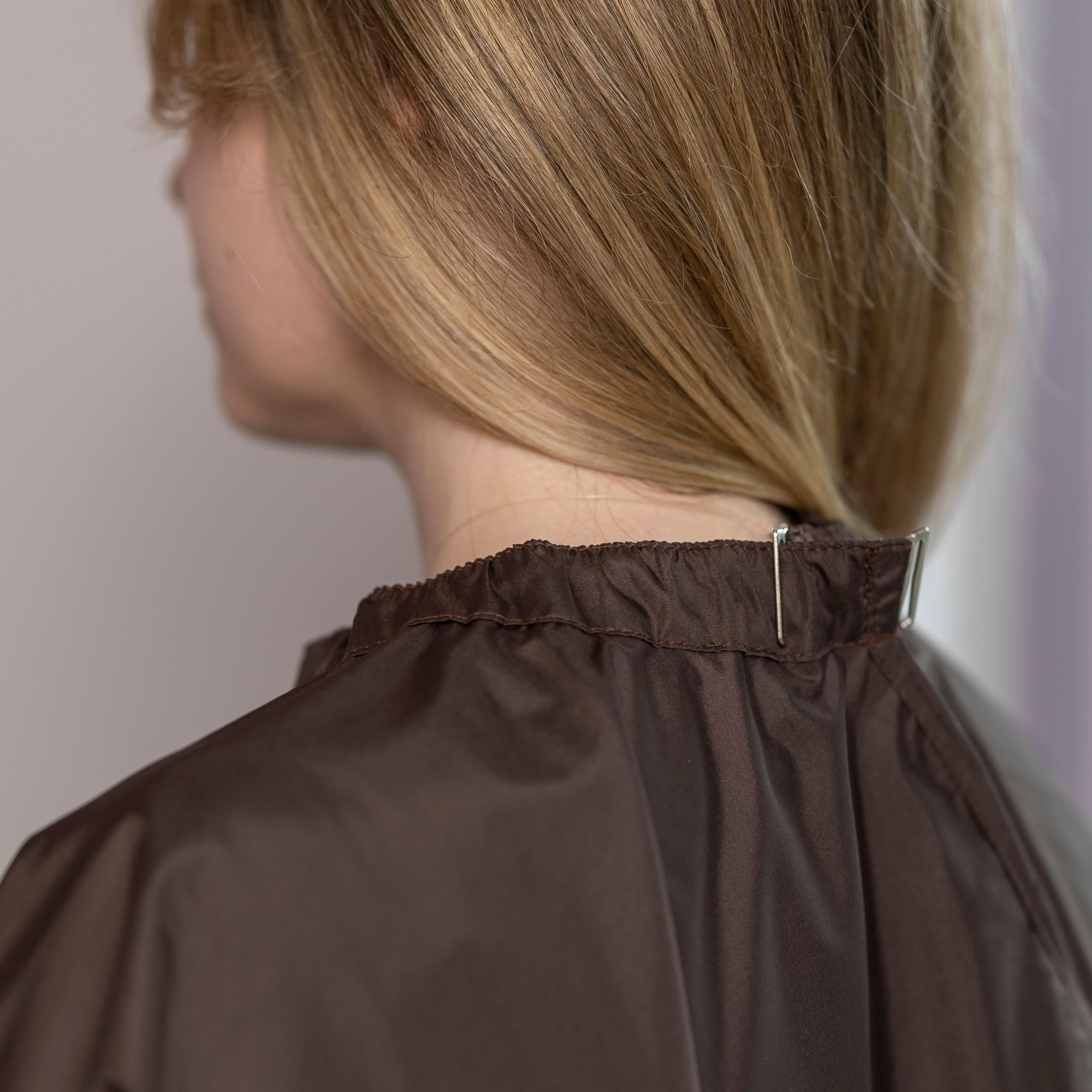 Hairdressing gown for beautry salon chocolate