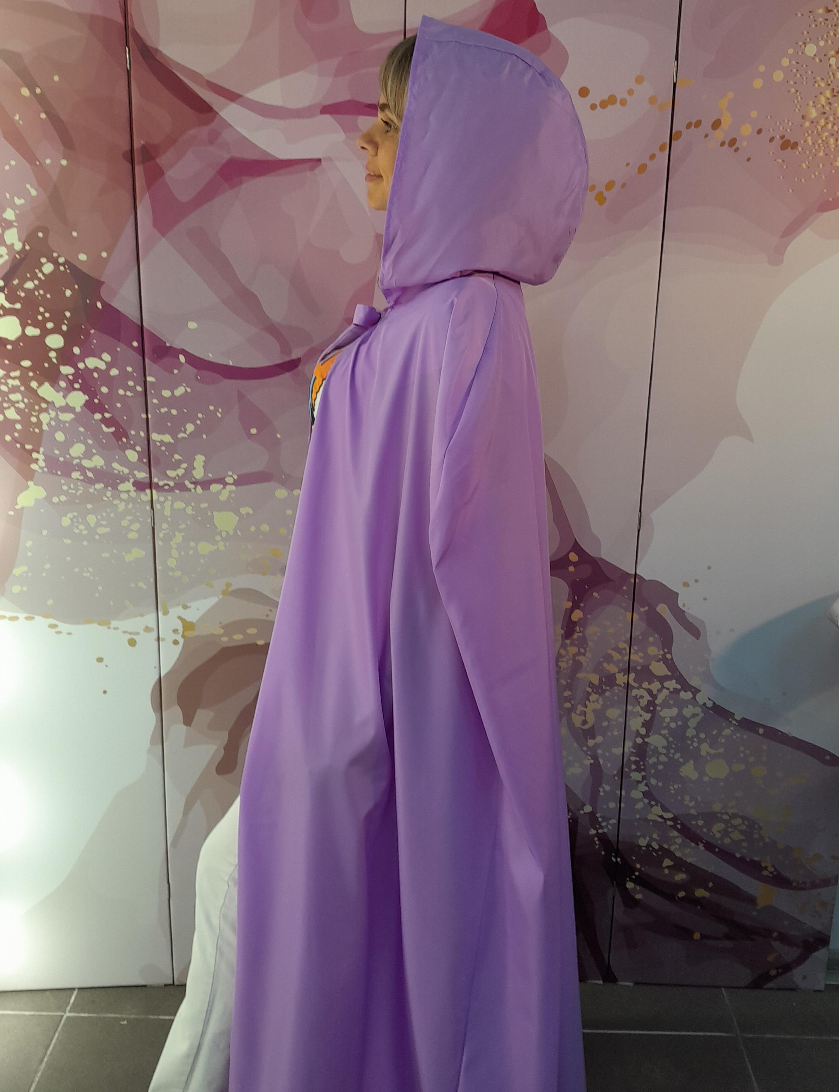 Hooded Hair Cutting Show Cape Lilac
