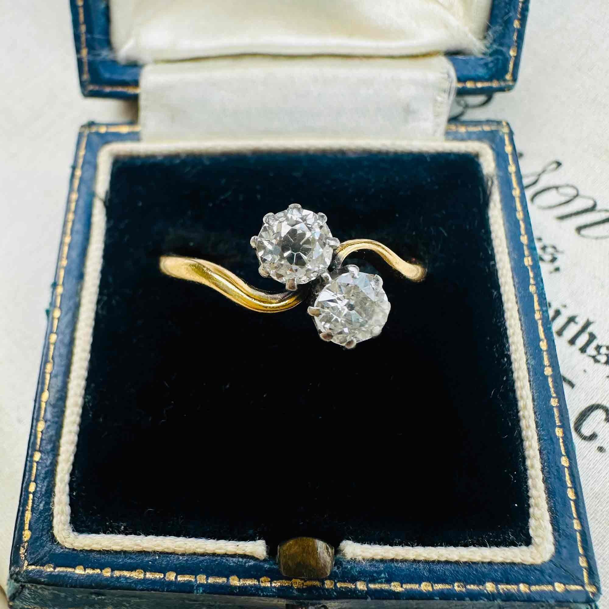 18ct Gold & Diamond Toi et Moi Ring displayed in antique box