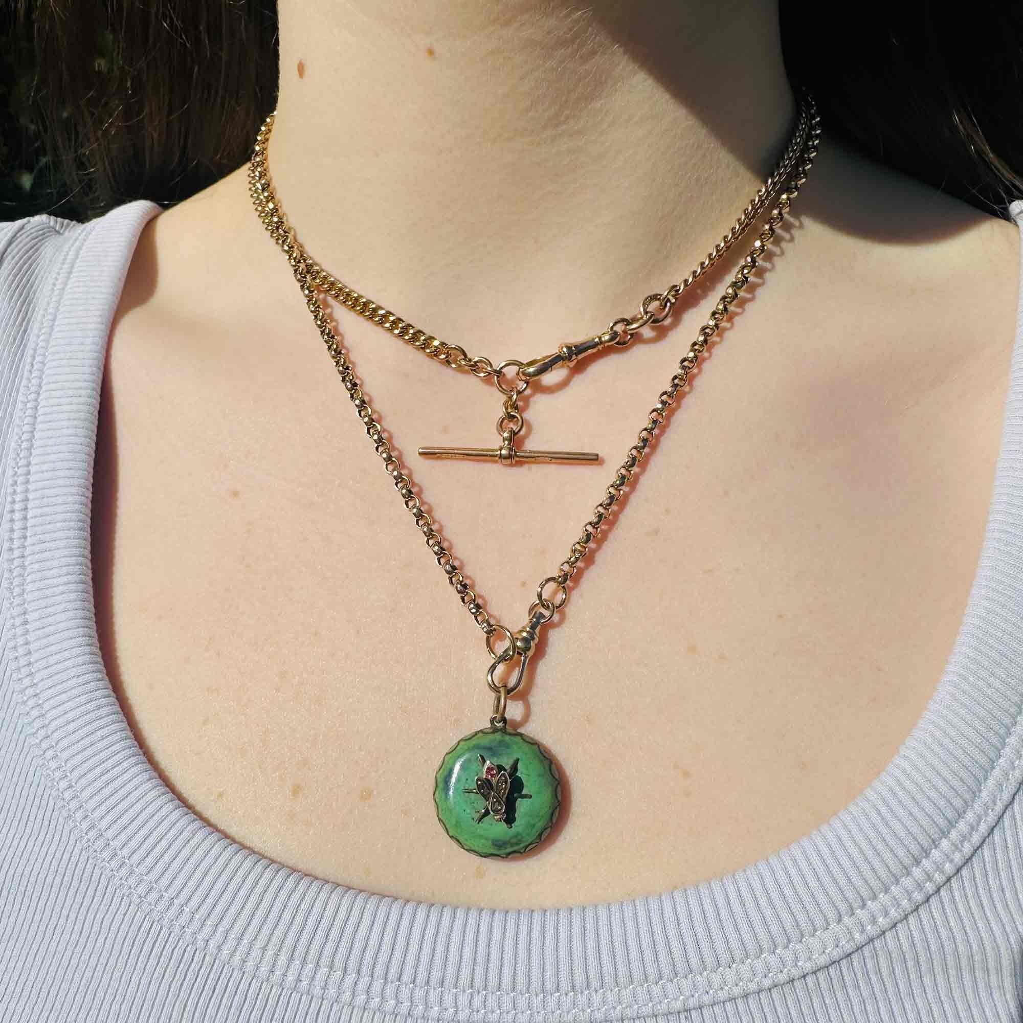 Rose Gold Belcher Link Chain & Dog Clip Clasp worn on models neck showing a neck stack