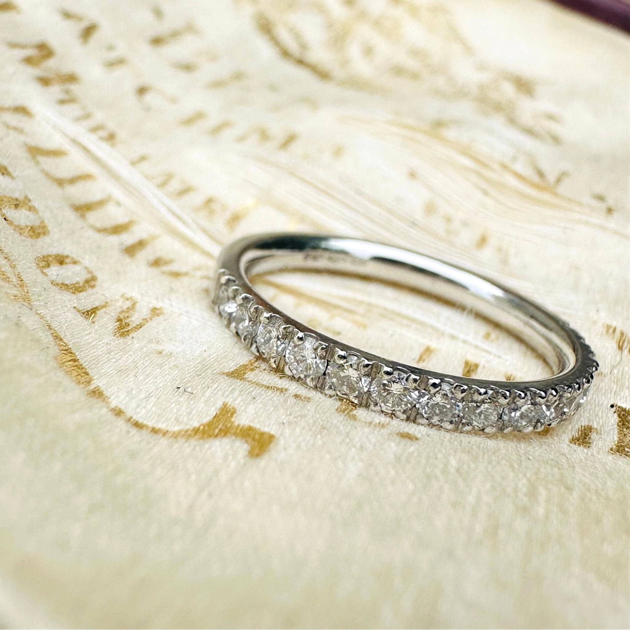 side view of Vintage Platinum & Diamond Band Ring