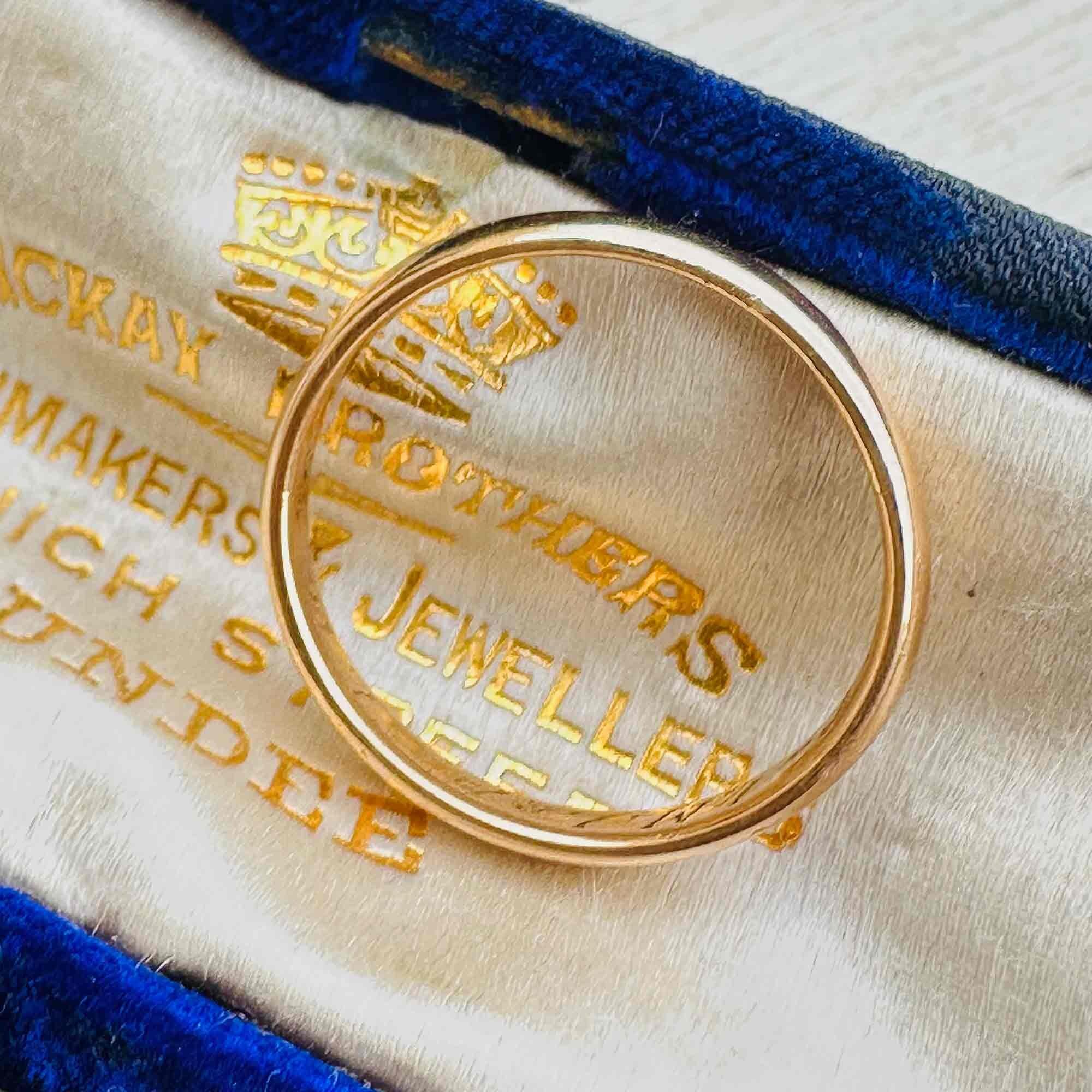 Art Deco 22ct Solid Yellow Gold D-Shaped Wedding Ring displayed in antique box