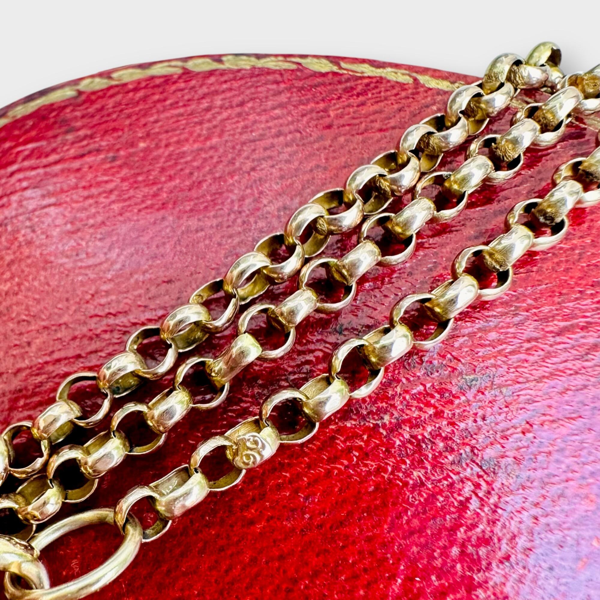 Close-up of 9k gold belcher chain with swivel dog clip clasp