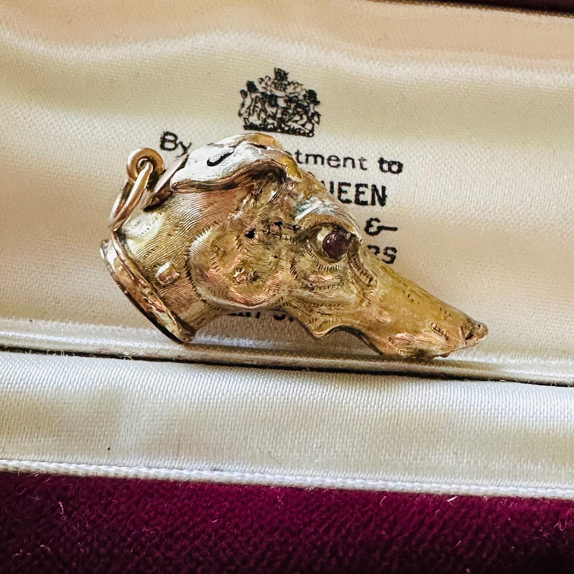Rare, Antique Gold Greyhound Head Vinaigrette – Georgian Animal Motif, in antique box