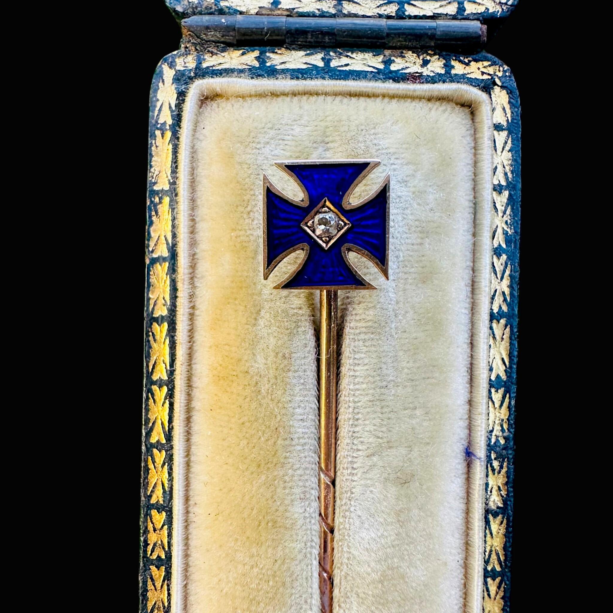 Antique Victorian Gold Maltese Cross Stick Pin & Original Box with black background